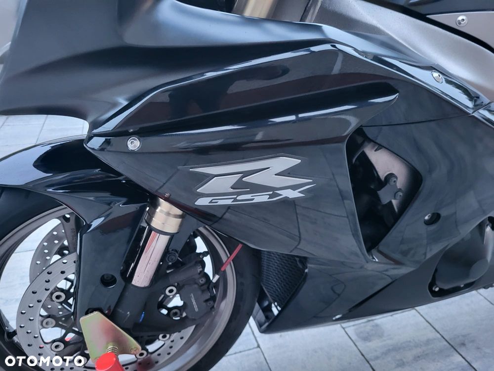 Suzuki GSX 1000 - 10