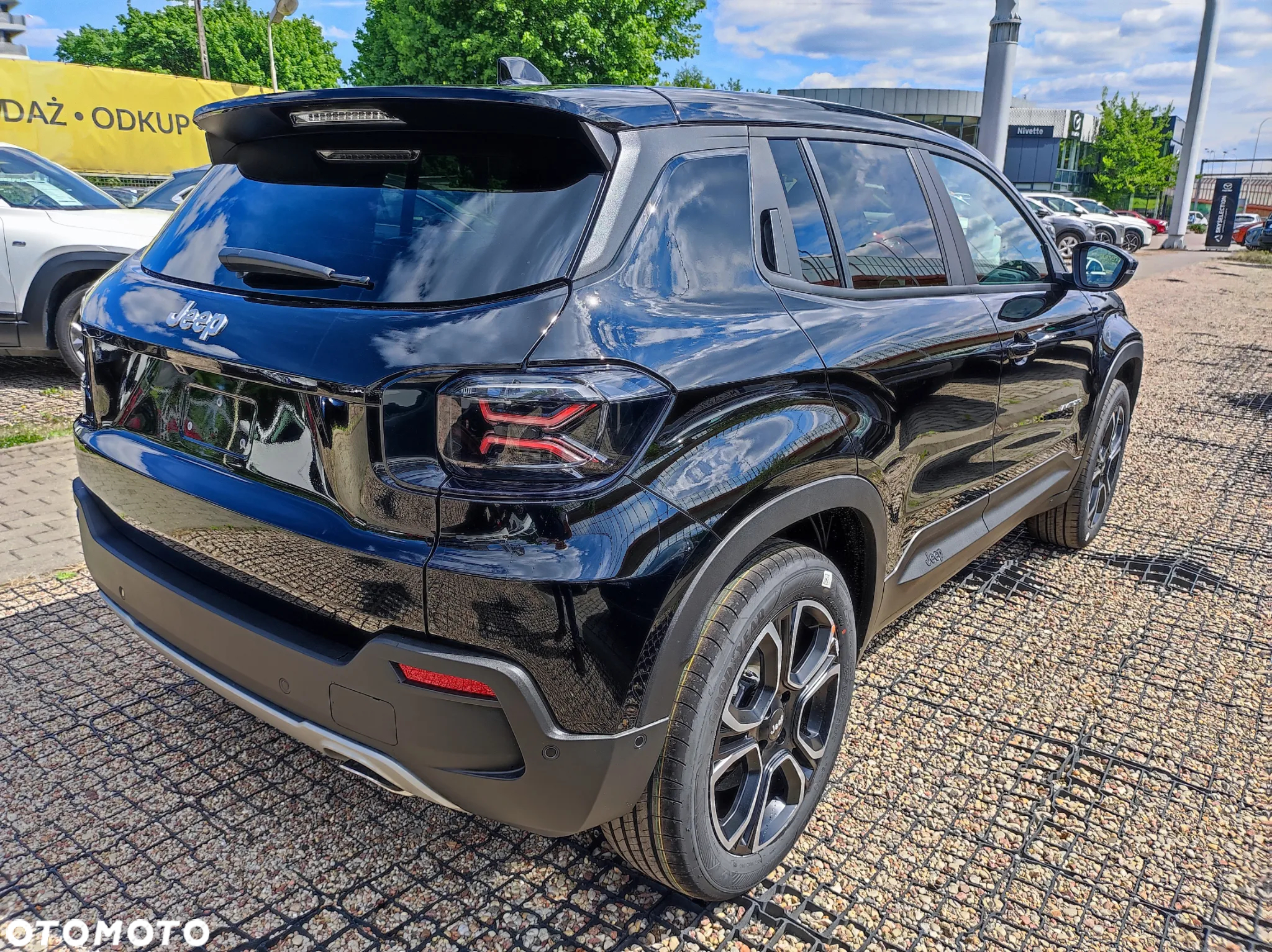 Jeep Avenger 1.2 T3 mHEV Summit FWD eDCT6 - 13