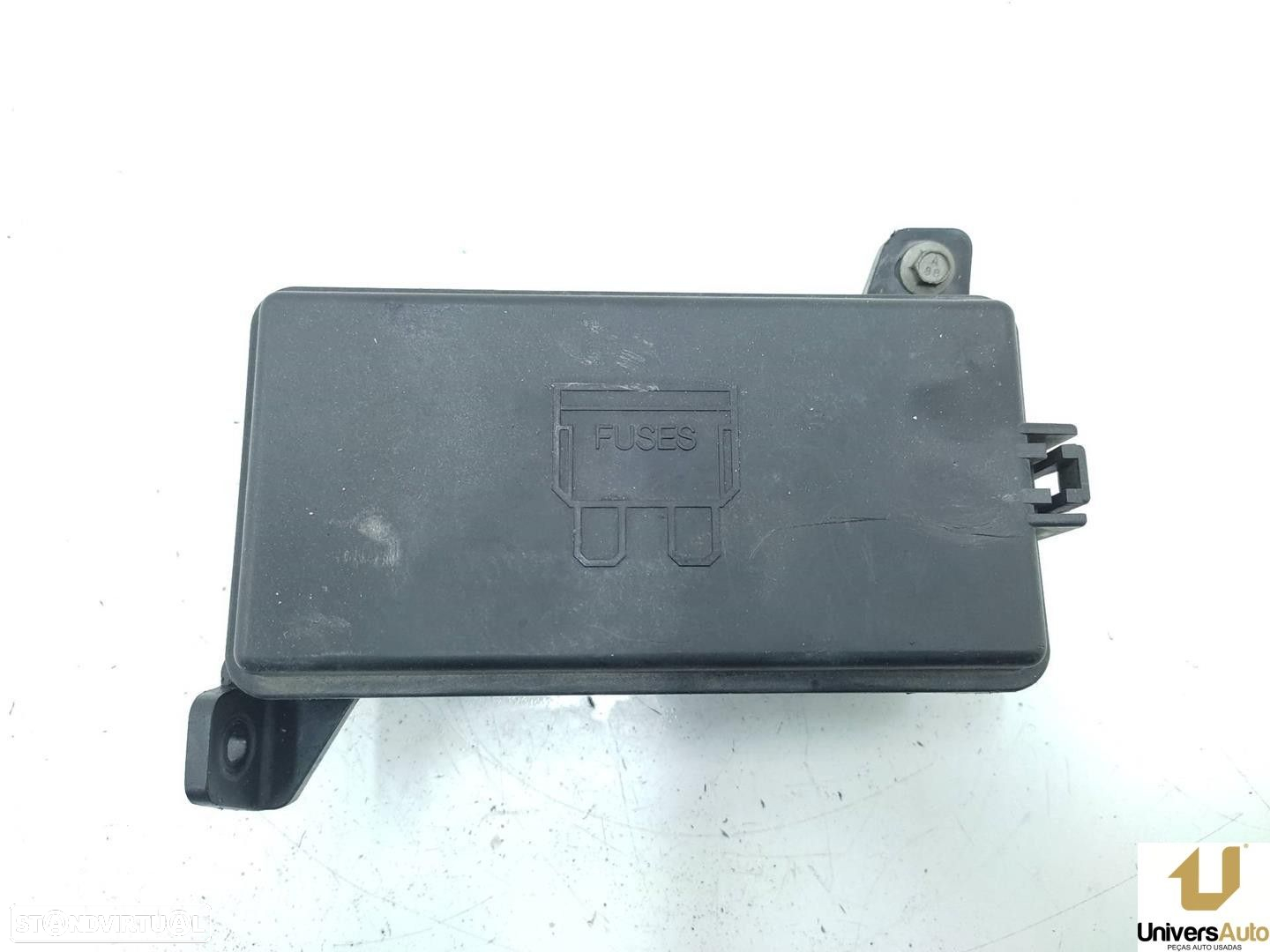 CAIXA RELÉS / FUSÍVEIS LAND ROVER FREELANDER 2000 -YPP100310L - 4