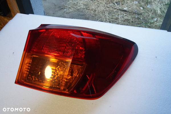 Lampa tył tylna prawa Lexus IS II