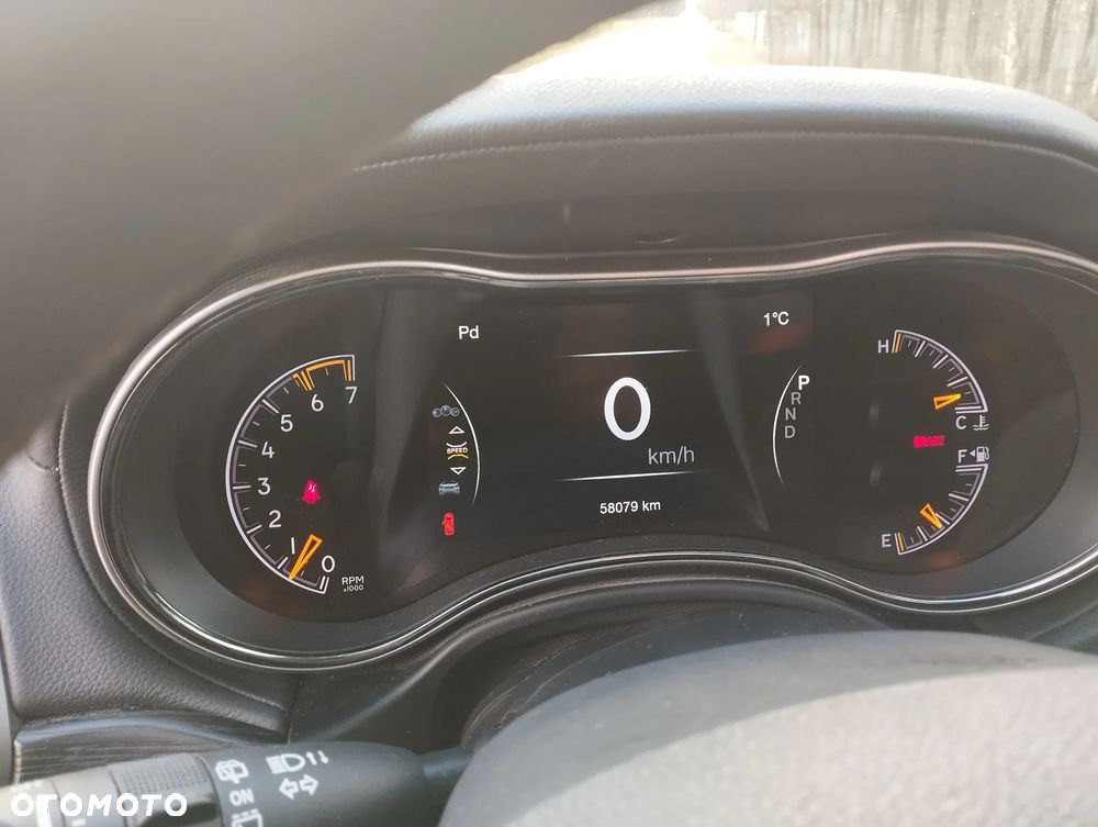 Jeep Grand Cherokee 5.7 V8 Overland - 25