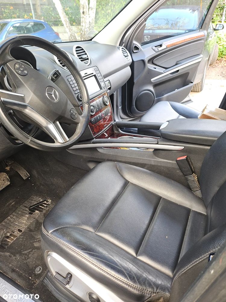 Mercedes-Benz ML - 9