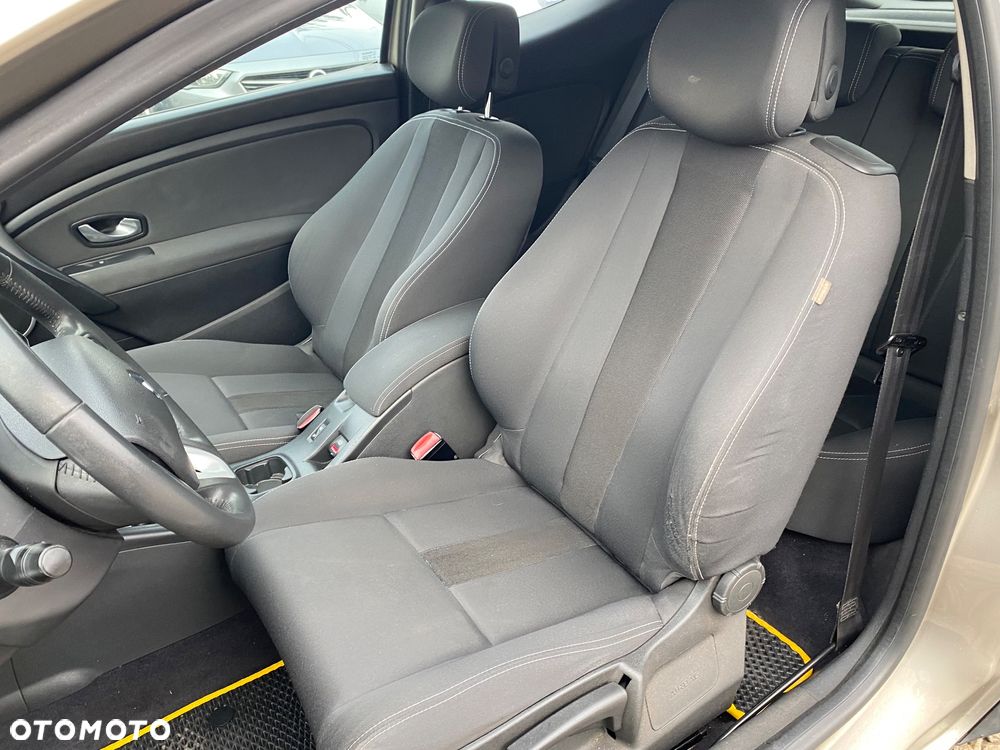 Renault Megane 1.6 16V Dynamique Euro5 - 22