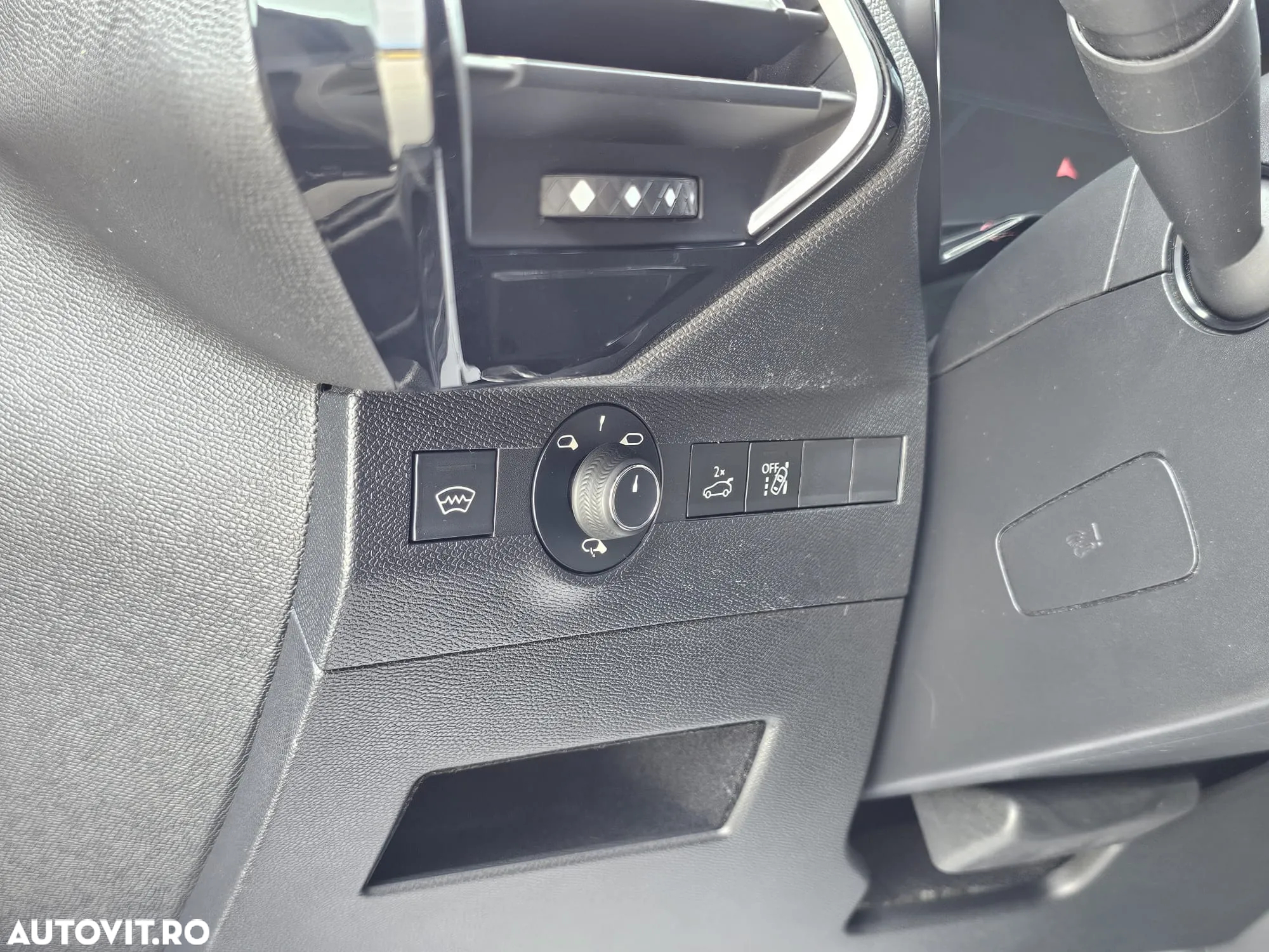 Citroën DS7 Crossback PureTech 180 Aut. SO CHIC - 33
