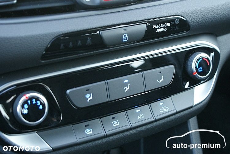 Hyundai i30 1.6 CRDI Trend - 17