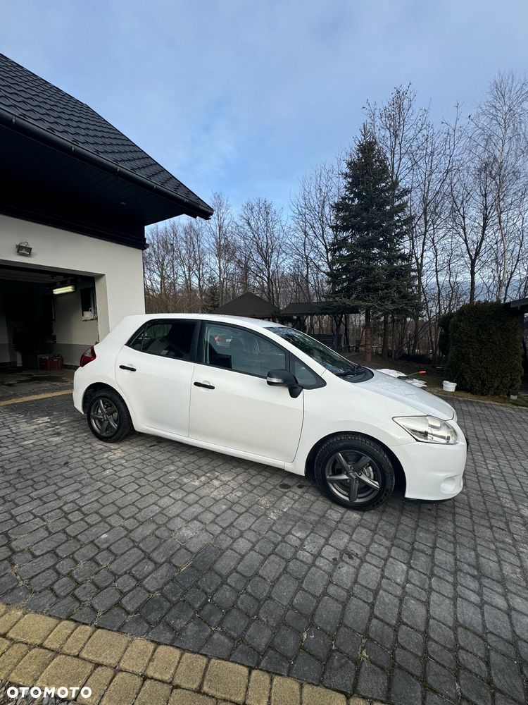 Toyota Auris 1.4 D-4D 2010 - 5