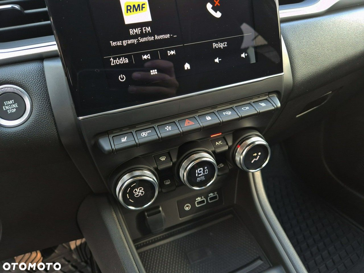 Renault Captur - 17