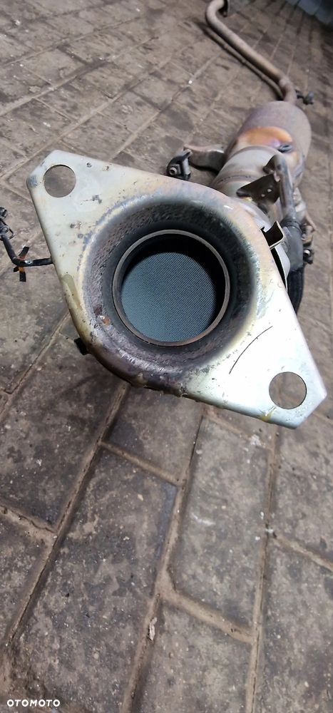 KATALIZATOR STRUMIENNICA RA8 TF7 Toyota PRIUS III LIFT 1.8 Hybryda - 2