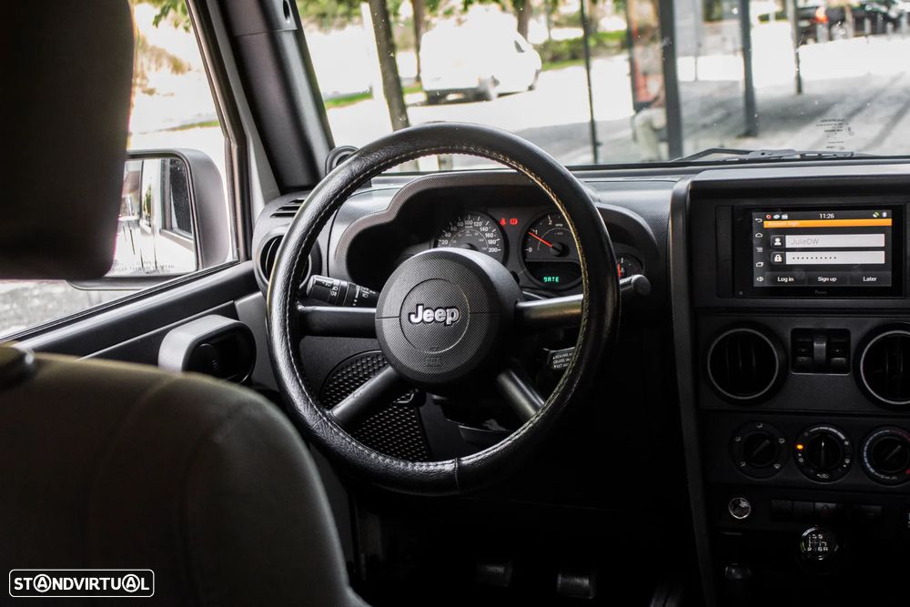 Jeep Wrangler 2.8 CRD MTX Sport - 28