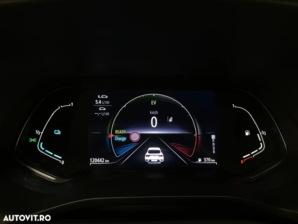Renault Arkana E-TECH 145 Evolution - 26