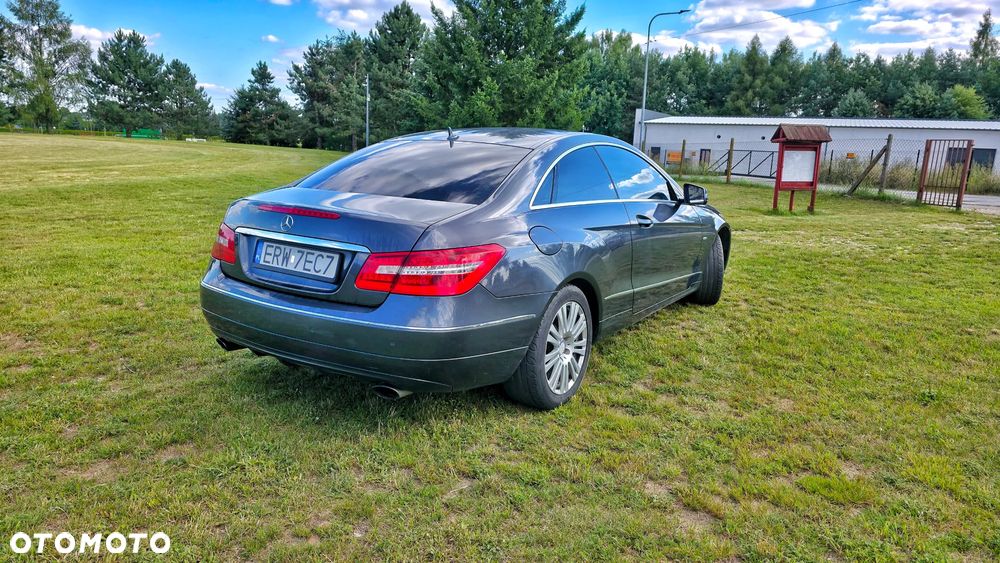 Mercedes-Benz Klasa E - 7