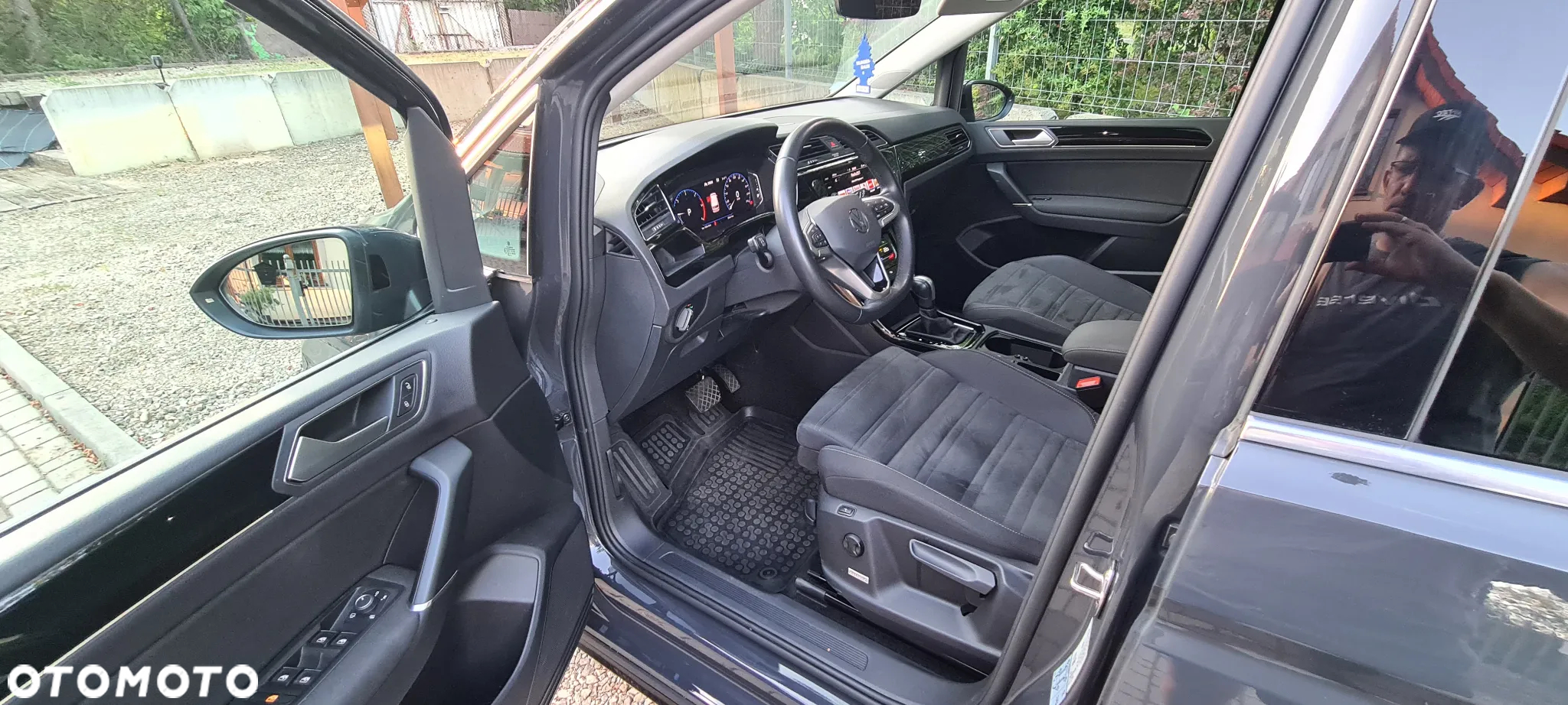 Volkswagen Touran - 35