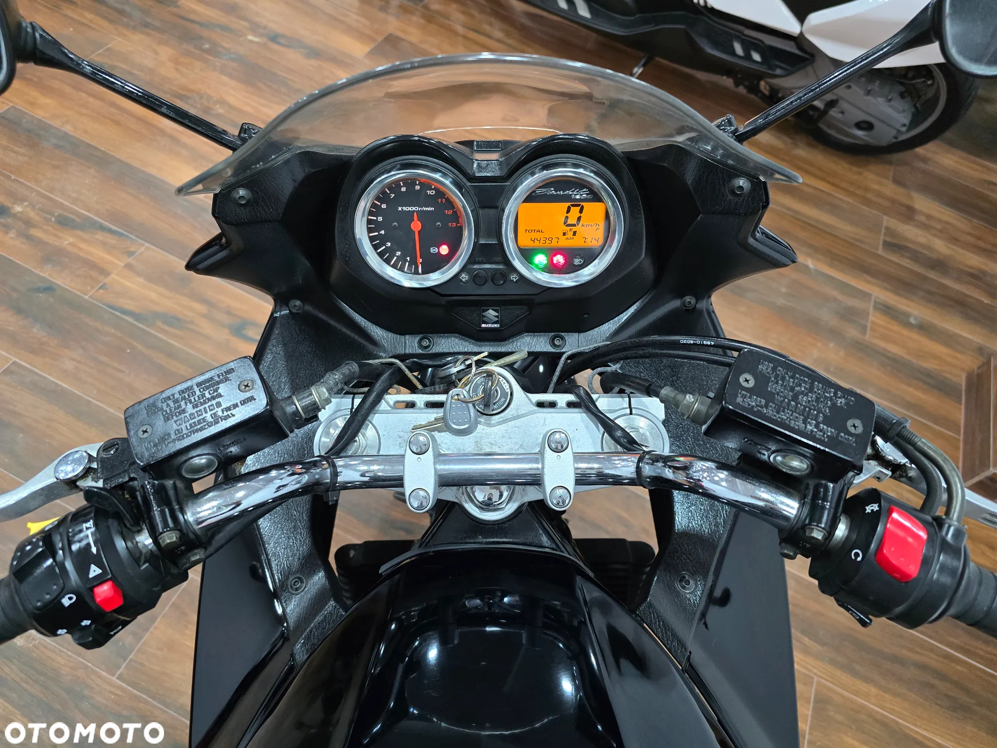 Suzuki Bandit - 8