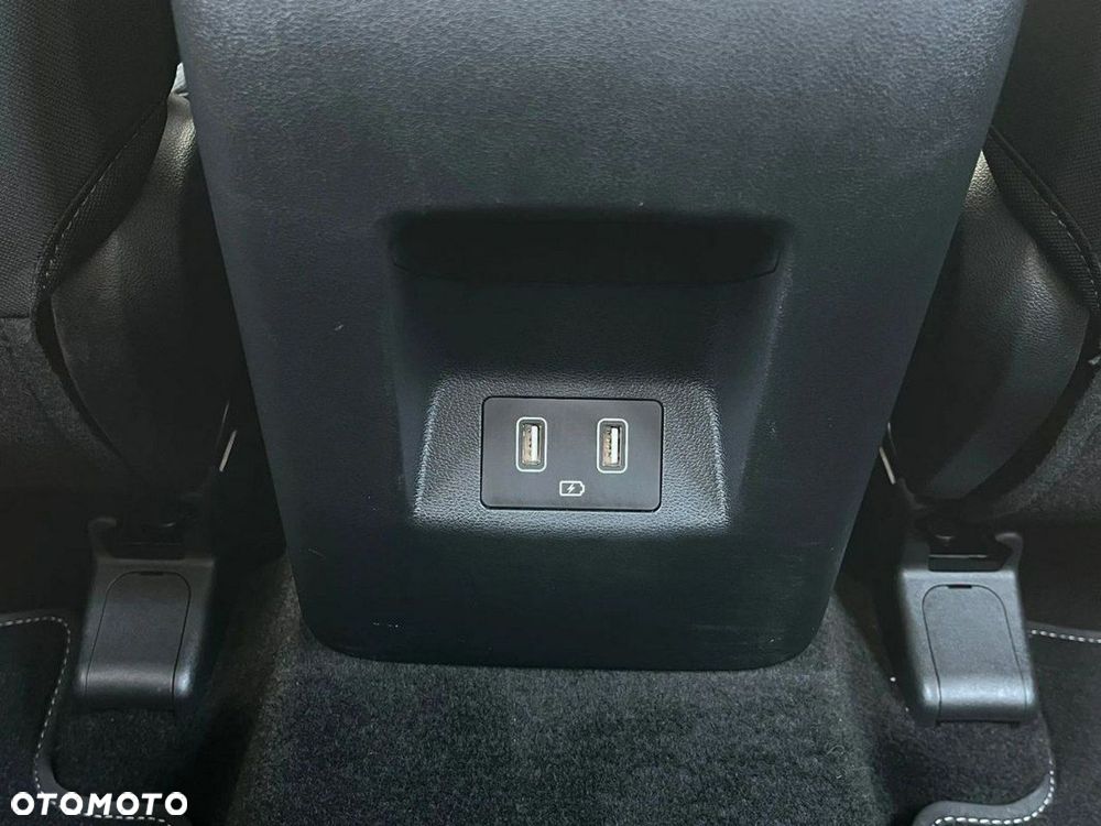 Hyundai Tucson 1.6 CRDi 48V-Hybrid 2WD DCT Trend - 28