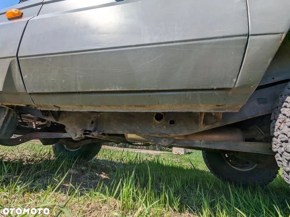 Toyota Land Cruiser RJ70 - 6