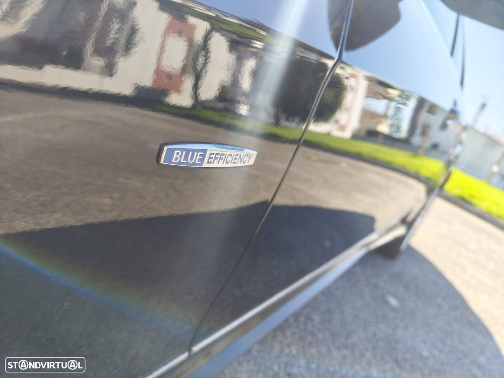 Mercedes-Benz E 250 CDI Avantgarde BlueEfficiency Auto. - 15