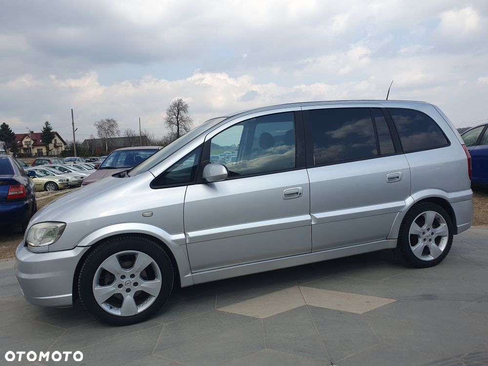 Opel Zafira - 8
