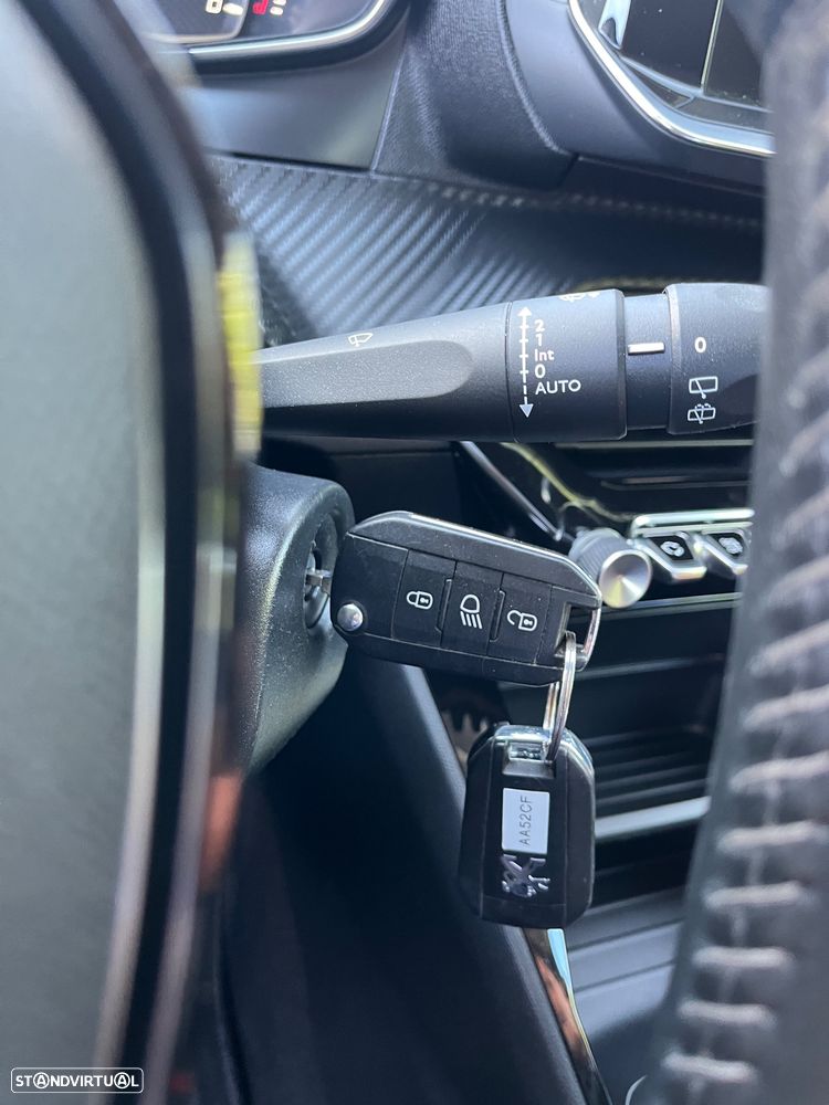Peugeot 2008 1.2 PureTech Active - 24