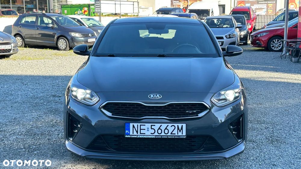 Kia ProCeed - 13