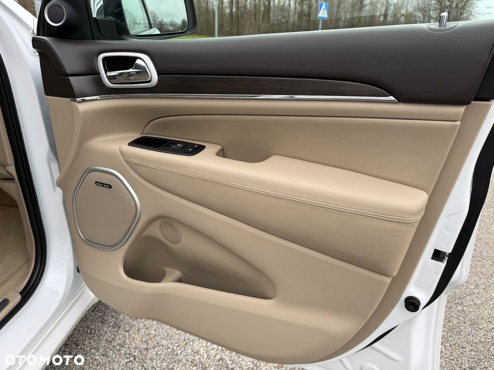 Jeep Grand Cherokee 5.7 V8 HEMI 4WD Automatik Overland - 35