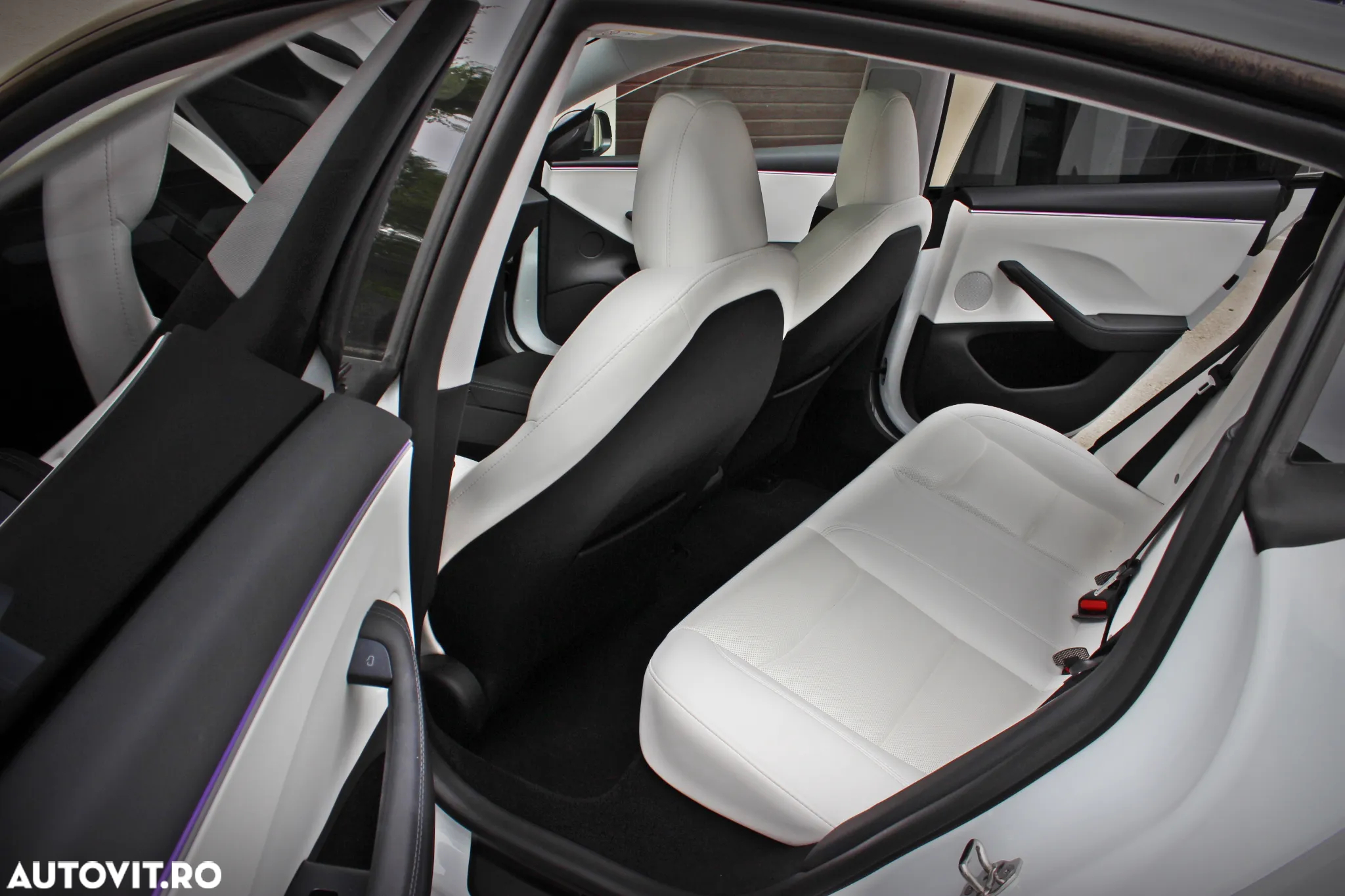 Tesla Model 3 AWD Long Range - 18