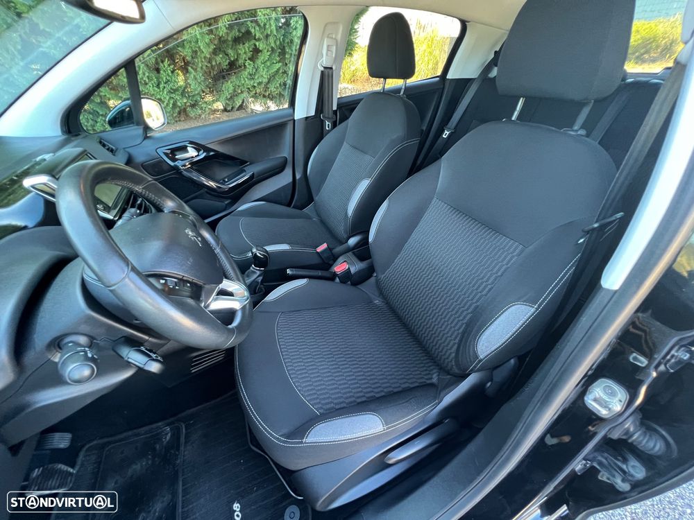 Peugeot 208 1.6 BlueHDi Active - 11