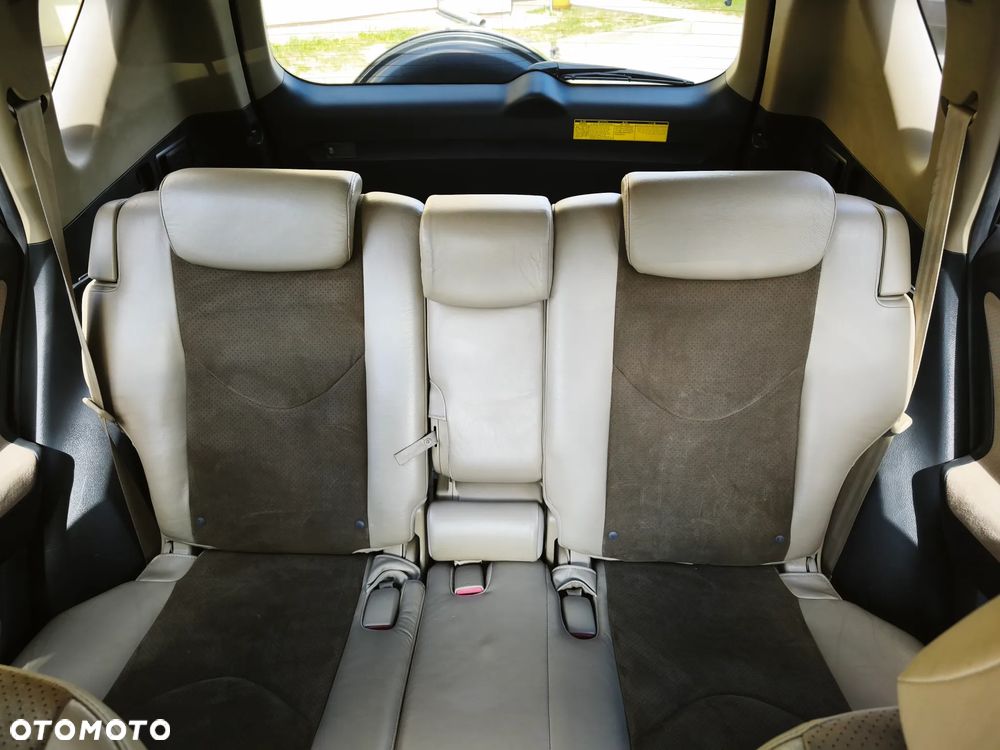 Toyota RAV4 2.2 D-4D Prestige - 26