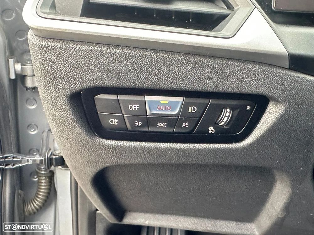 BMW 318 d Touring Line Sport Auto - 13