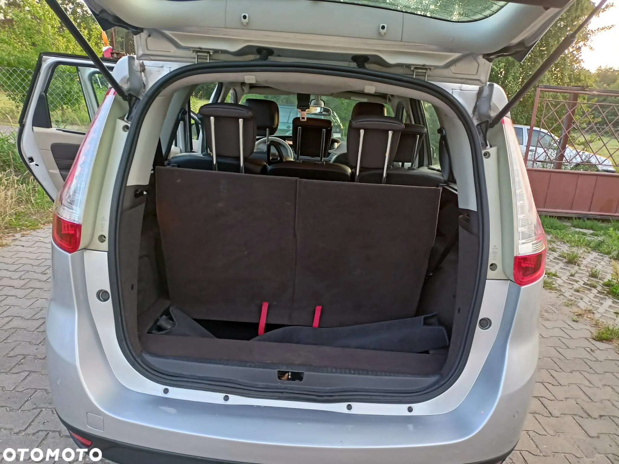 Renault Grand Scenic dCi 150 FAP Luxe - 29