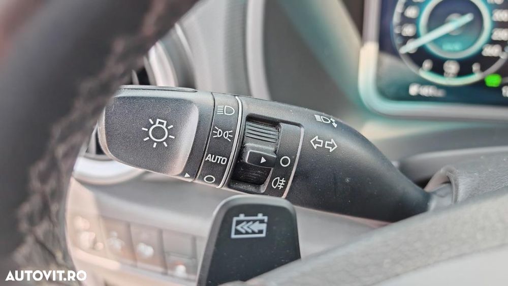 Hyundai KONA BEV 204 CP 64.8 kWh Premium - 24