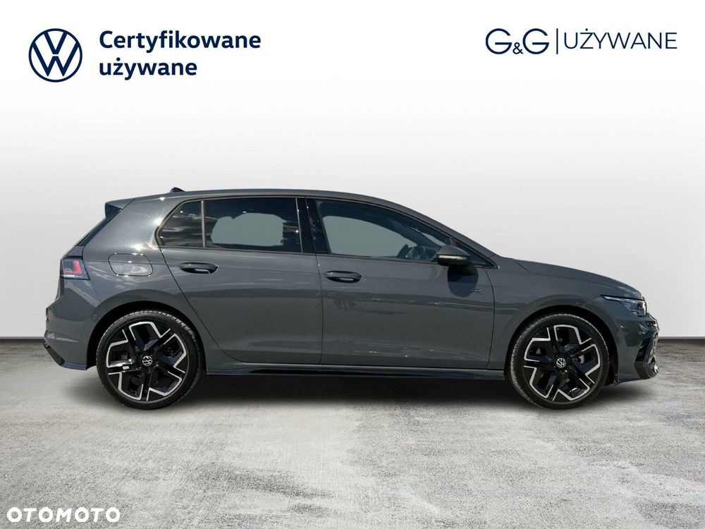 Volkswagen Golf - 6