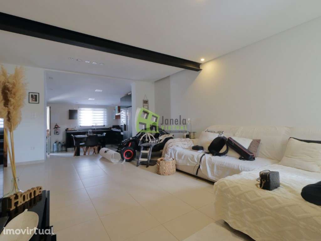 Moradia T2 Isolada com Anexo T1 - Fernão Ferro, Redondos - Grande imagem: 3/21