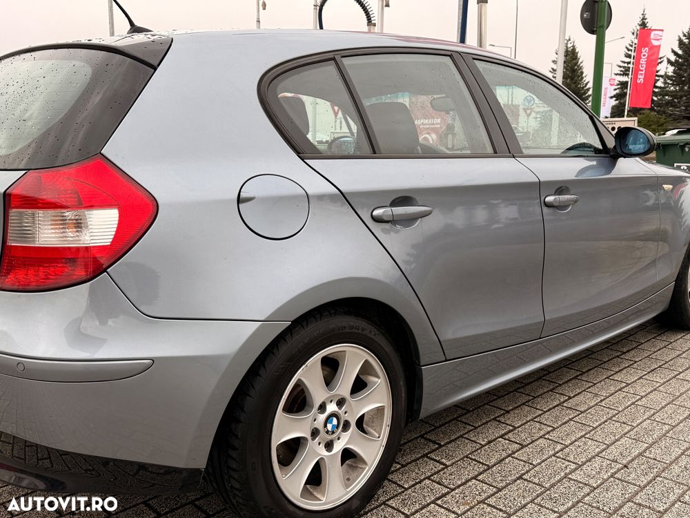 BMW Seria 1 120i - 5