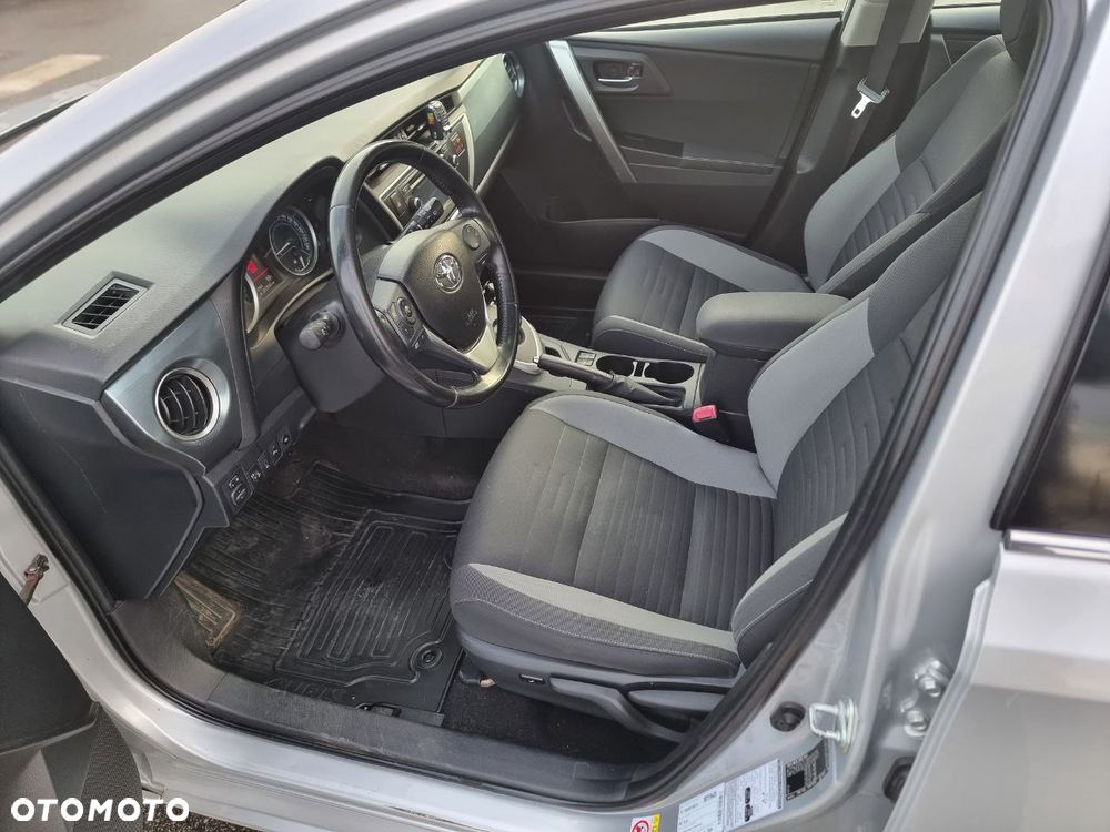 Toyota Auris 1.8 HSD Luna - 7