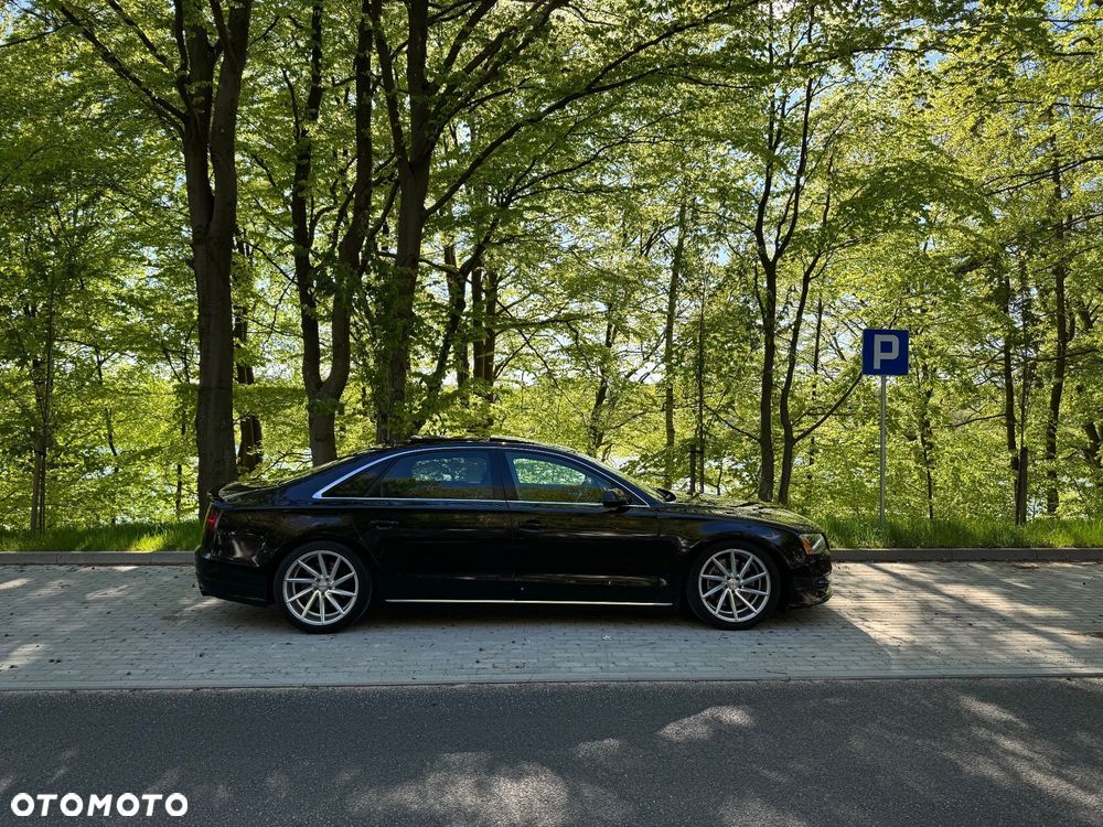 Audi A8 4.2 FSI L Quattro - 12