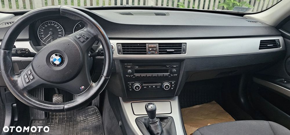 BMW Seria 3 320d - 13