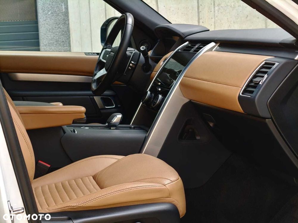 Land Rover Discovery 3.0 D250 mHEV R-Dynamic SE - 19