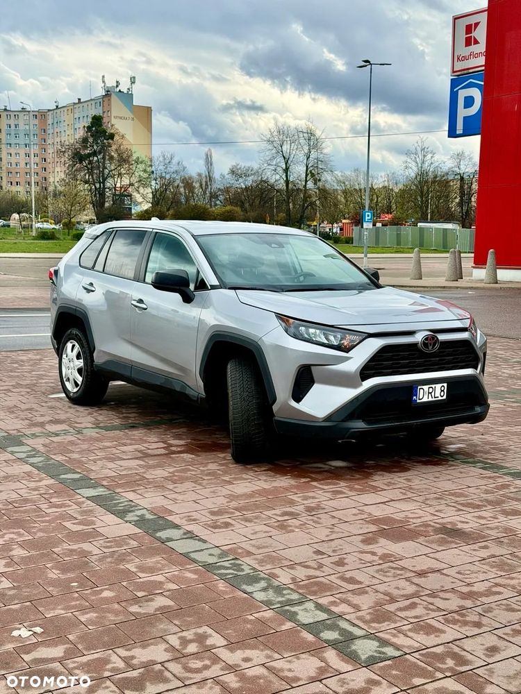 Toyota RAV4 - 5