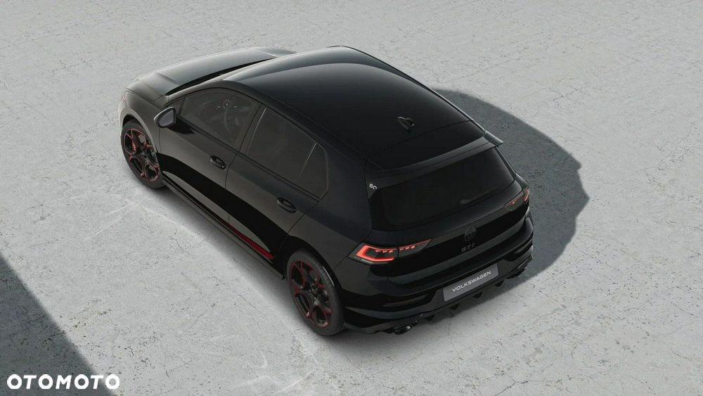 Volkswagen Golf - 6