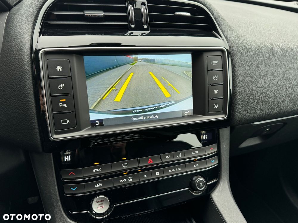 Jaguar F-Pace 2.0 i4D AWD Prestige - 11