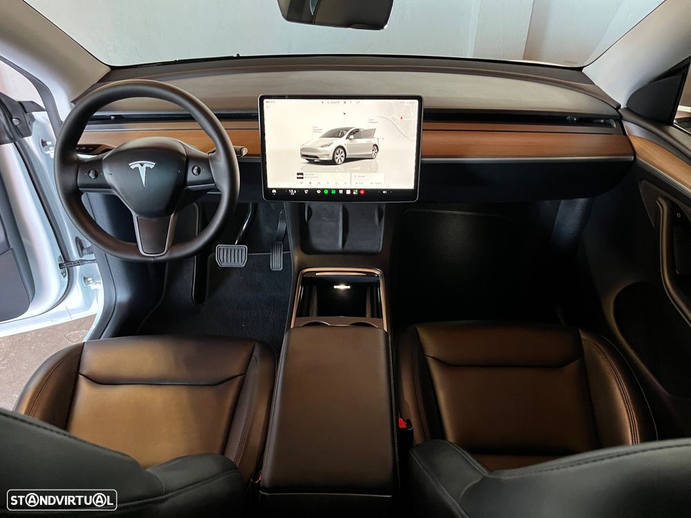 Tesla Model Y Long Range Dual Motor AWD - 21