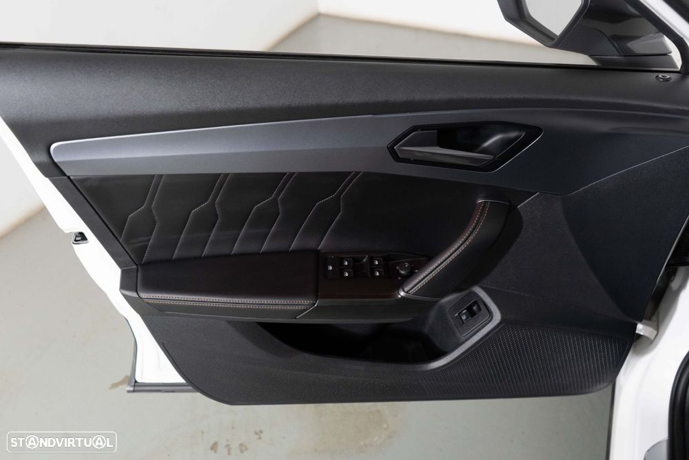 Cupra Formentor 1.4 e-Hybrid DSG - 21