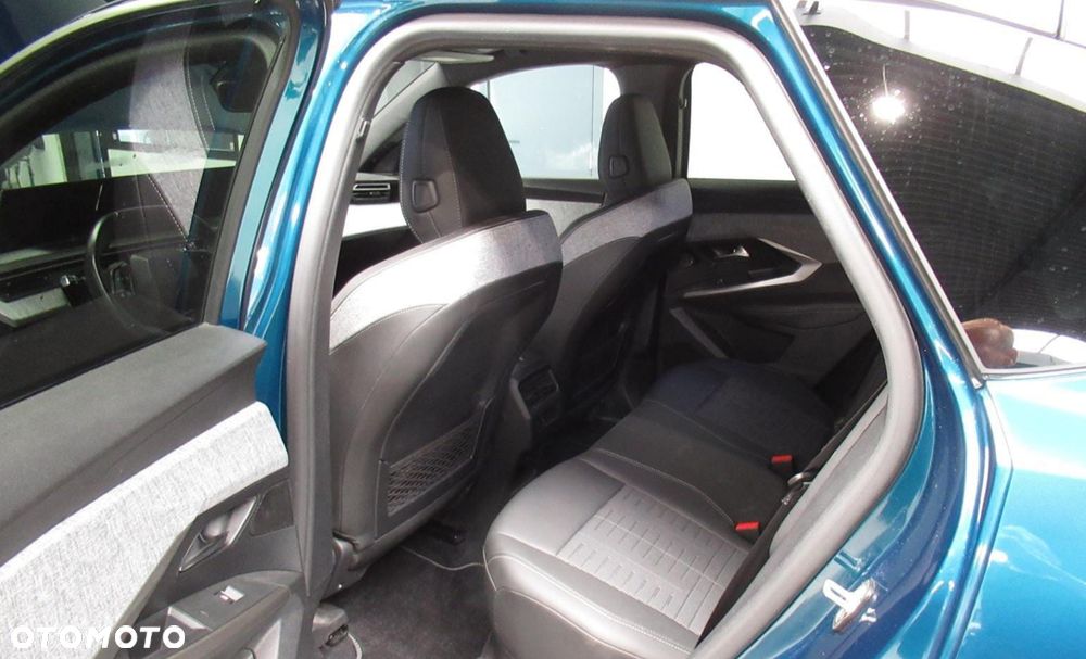 Peugeot 3008 1.2 PureTech mHEV GT S&S e-DCS6 - 13
