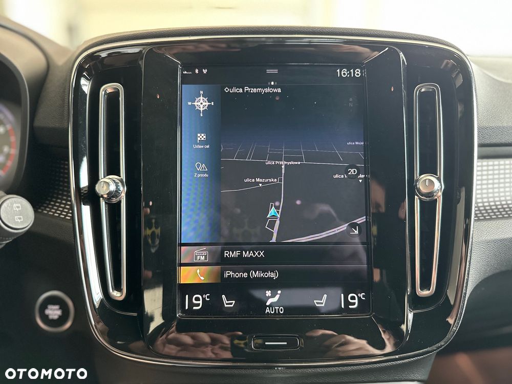 Volvo XC 40 T3 R-Design - 34