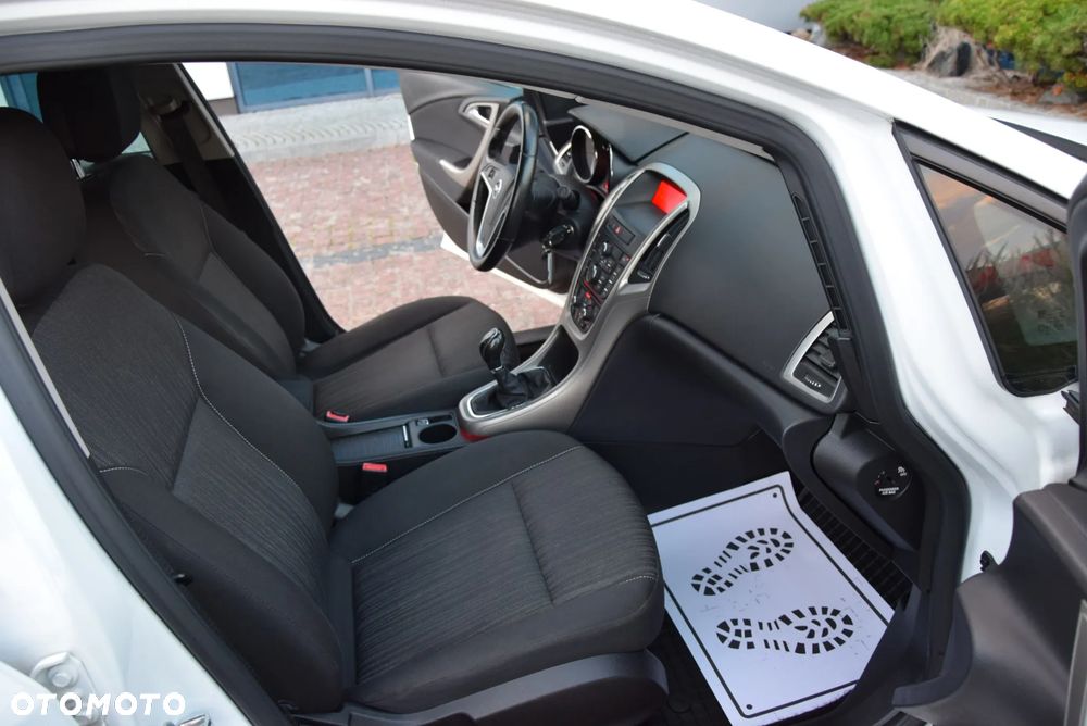 Opel Astra - 20