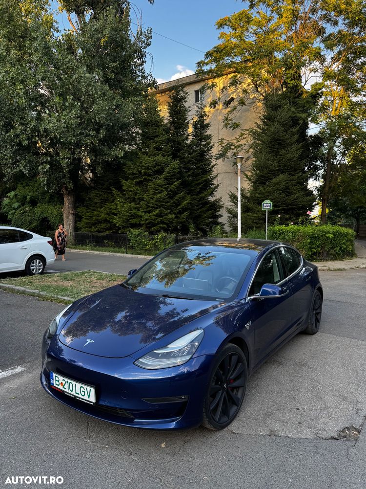 Tesla Model 3 Langstreckenbatterie Allradantrieb Dual Motor - 3