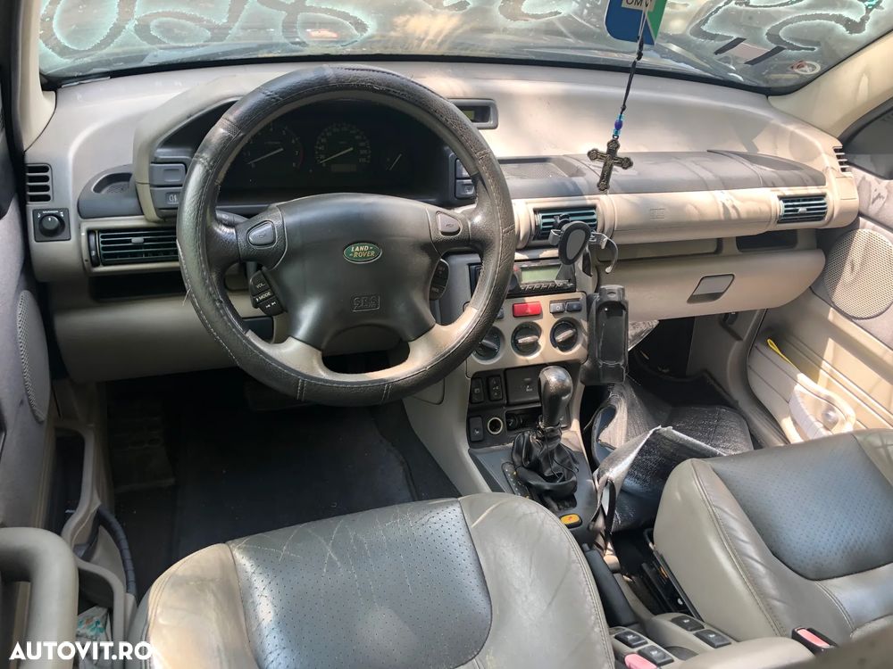 Dezmembrez Land Rover Freelander 1 2.5 V6 2001 benzina 4 usi - 11