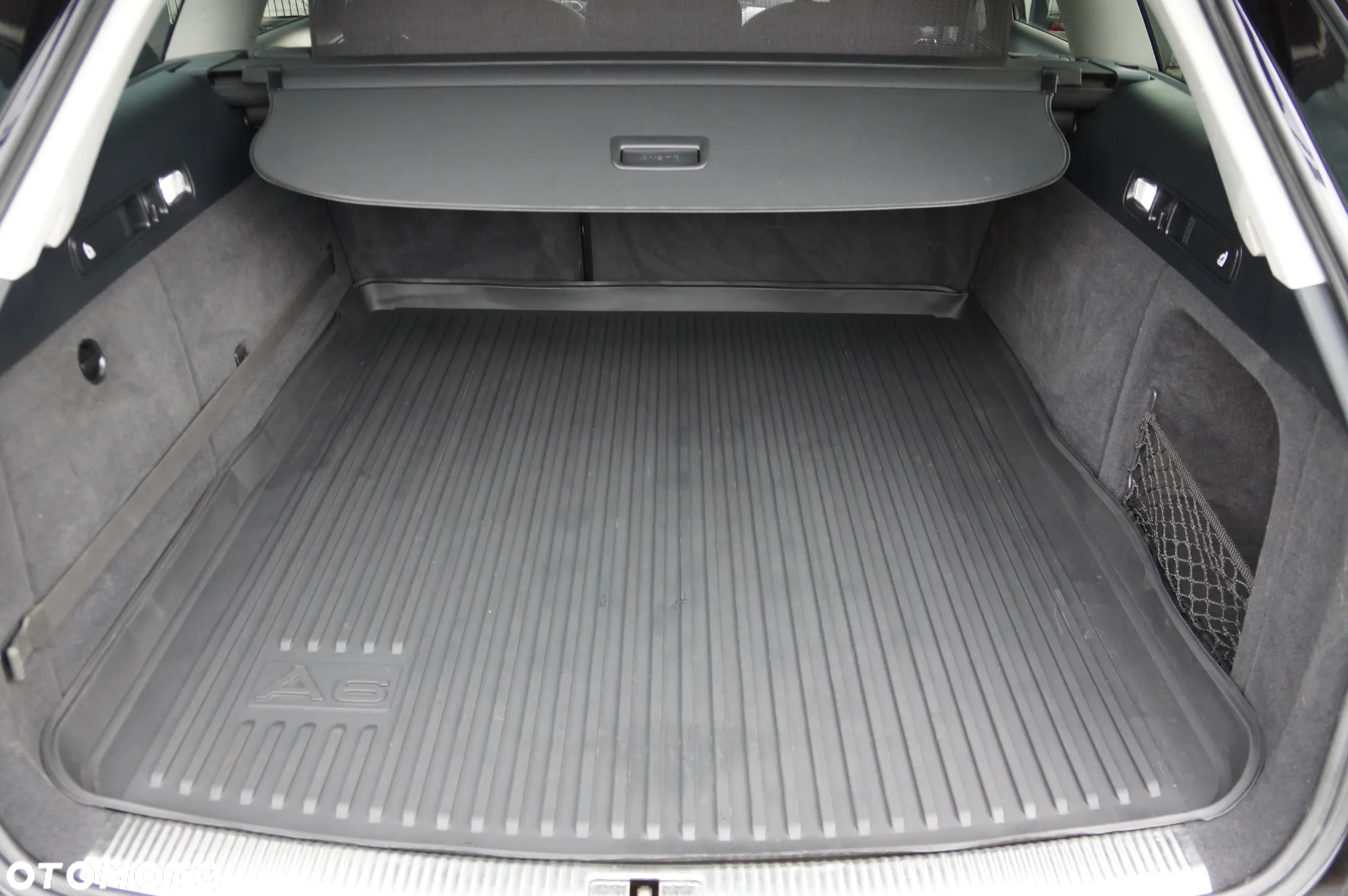 Audi A6 Avant 2.0 TDI quattro S tronic - 31