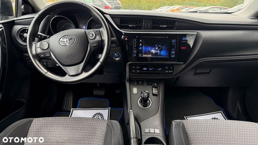 Toyota Auris - 19