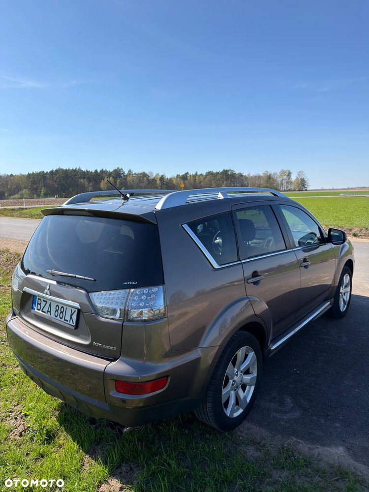 Mitsubishi Outlander 2.0 DID Intense - 11